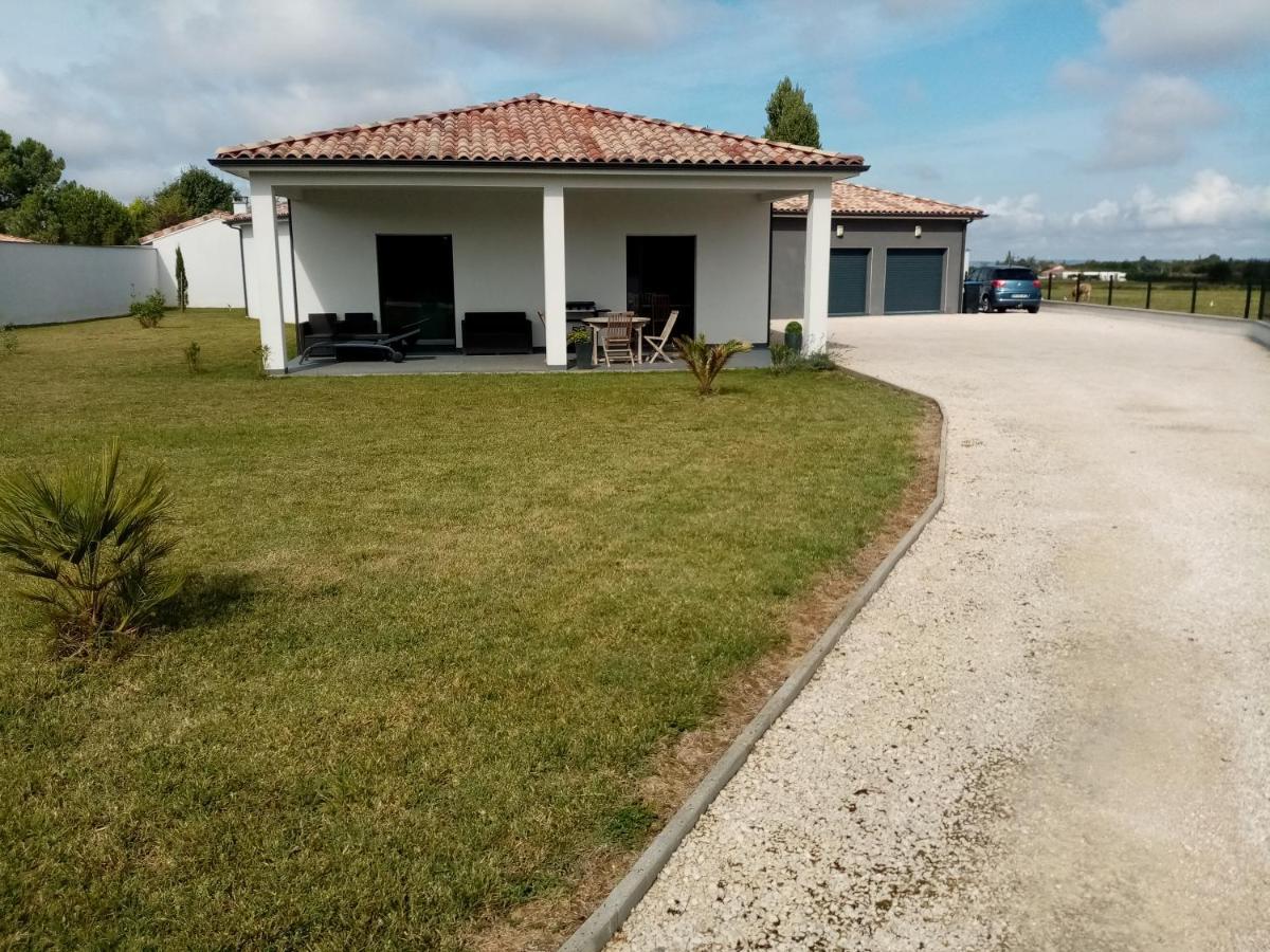 Bed and Breakfast Un Air De Campagne Montauban Esterno foto