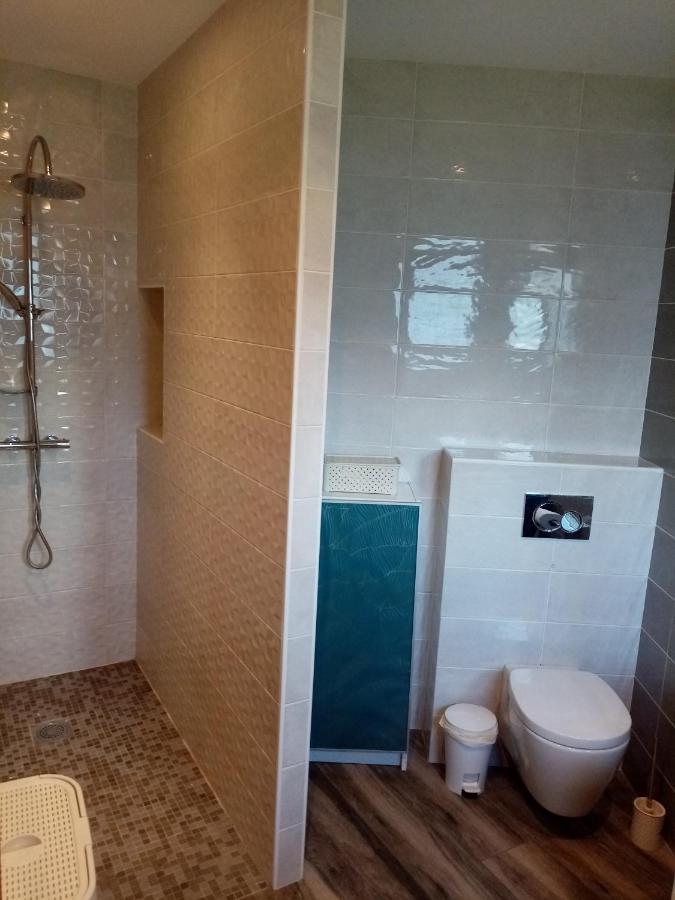 Bed and Breakfast Un Air De Campagne Montauban Esterno foto